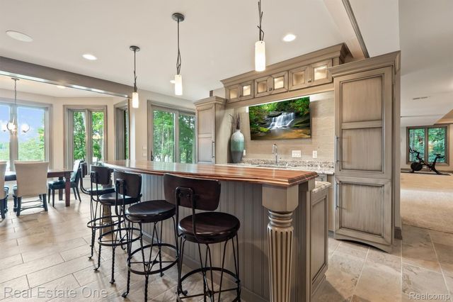 7181 Hillside Drive, Independence Charter Township, MI 48346