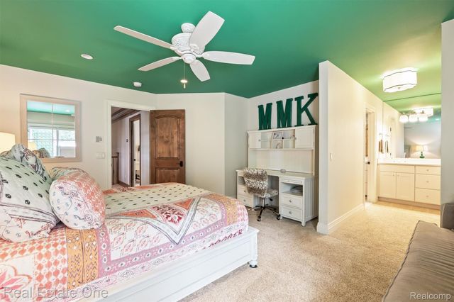 7181 Hillside Drive, Independence Charter Township, MI 48346