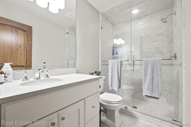 7181 Hillside Drive, Independence Charter Township, MI 48346