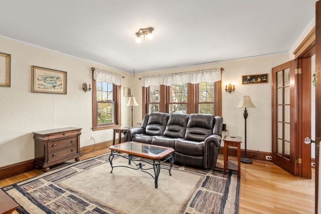 14 Adams Ave 14, Watertown, MA 02472