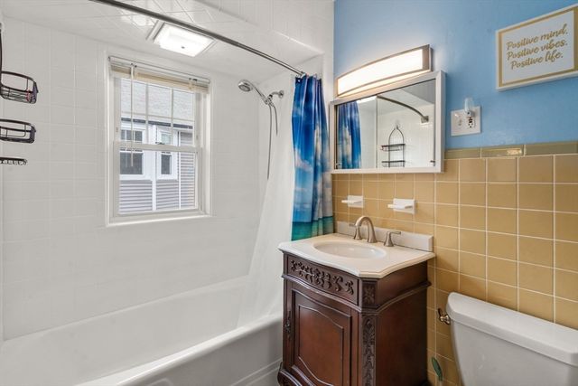 14 Adams Ave 14, Watertown, MA 02472