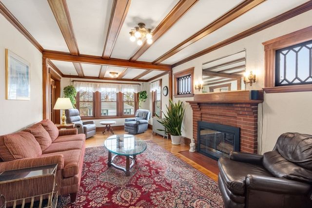 14 Adams Ave 14, Watertown, MA 02472