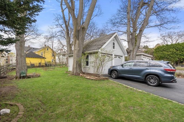 14 Adams Ave 14, Watertown, MA 02472