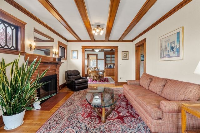 14 Adams Ave 14, Watertown, MA 02472