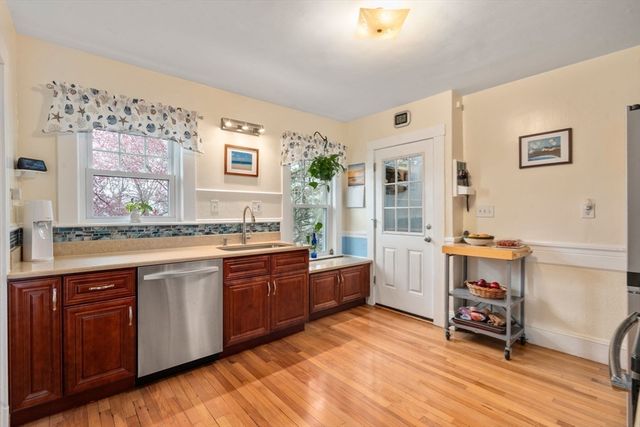 14 Adams Ave 14, Watertown, MA 02472