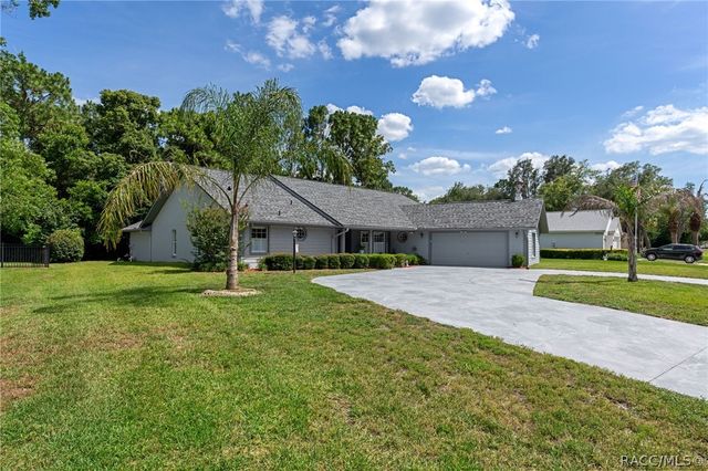 43 Linder Circle, Homosassa, FL 34446