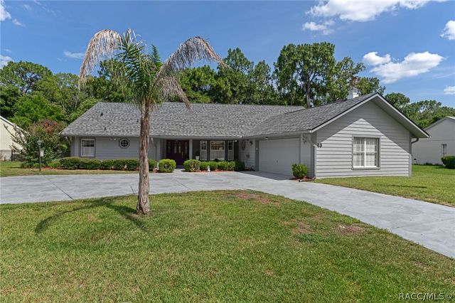 43 Linder Circle, Homosassa, FL 34446