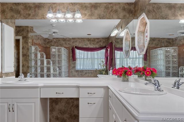43 Linder Circle, Homosassa, FL 34446
