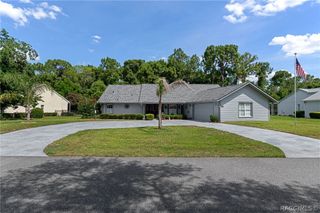 43 Linder Circle, Homosassa, FL 34446