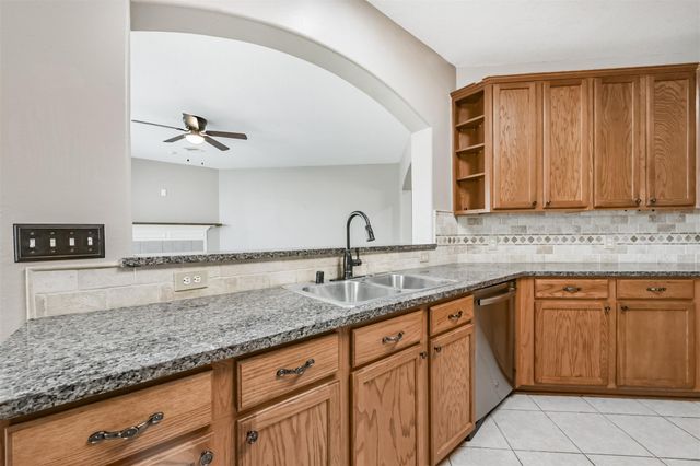 3919 Copper Creek, Baytown, TX 77521