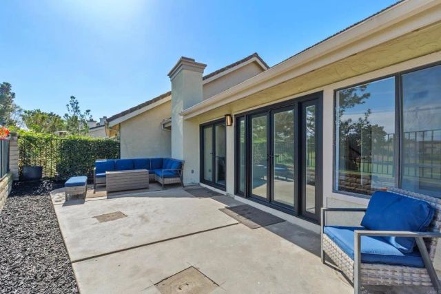 1922 Spyglass Circle, Vista, CA 92081