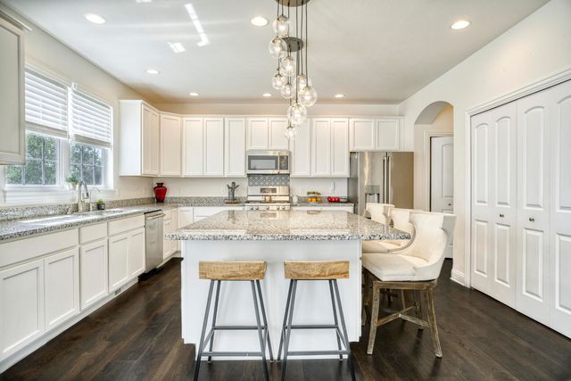 9193 Madigan Avenue, Cedar Lake, IN 46303