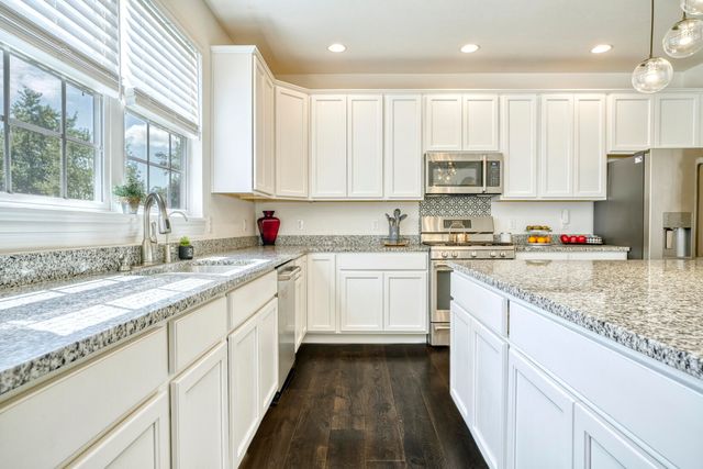 9193 Madigan Avenue, Cedar Lake, IN 46303