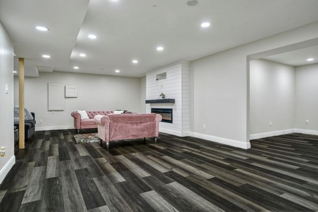 9193 Madigan Avenue, Cedar Lake, IN 46303