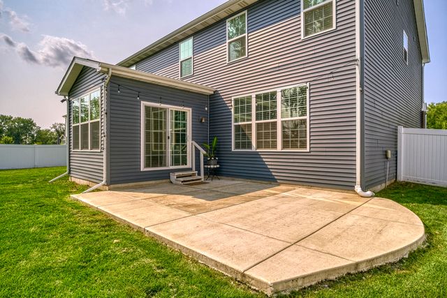 9193 Madigan Avenue, Cedar Lake, IN 46303