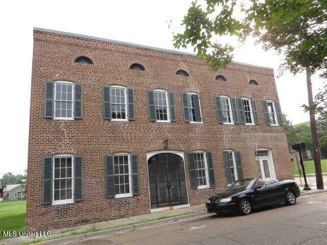 103 Jefferson Street, Natchez, MS 39120