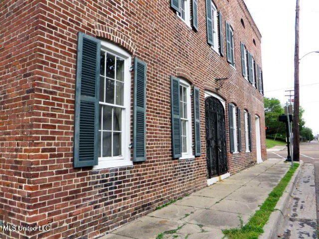 103 Jefferson Street, Natchez, MS 39120