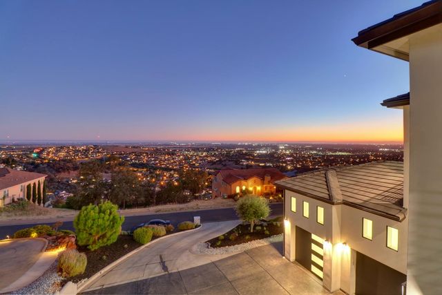 2773 Via Fiori, El Dorado Hills, CA 95762