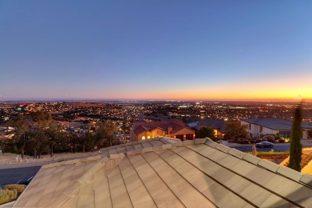 2773 Via Fiori, El Dorado Hills, CA 95762