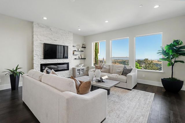 2773 Via Fiori, El Dorado Hills, CA 95762