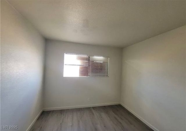 3749 Ponderosa Avenue, Las Vegas, NV 89115
