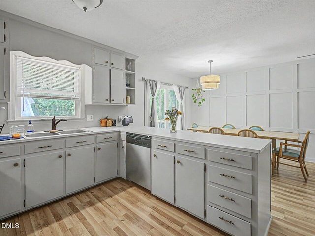 2509 Farrington Point Road, Chapel Hill, NC 27517