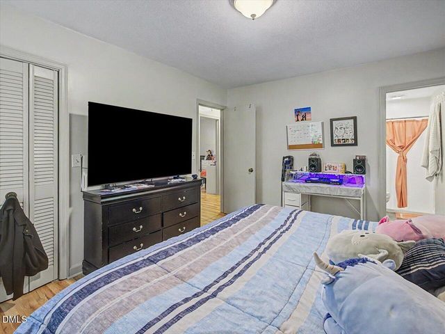 2509 Farrington Point Road, Chapel Hill, NC 27517
