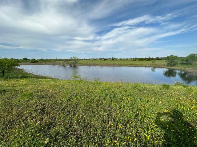 7800 County Road 210, Bertram, TX 78605