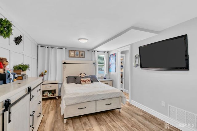 14 Madison Avenue, Old Bridge, NJ 08857
