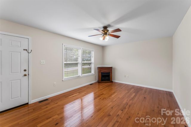 2610 Bear Creek Road, Marshall, NC 28753