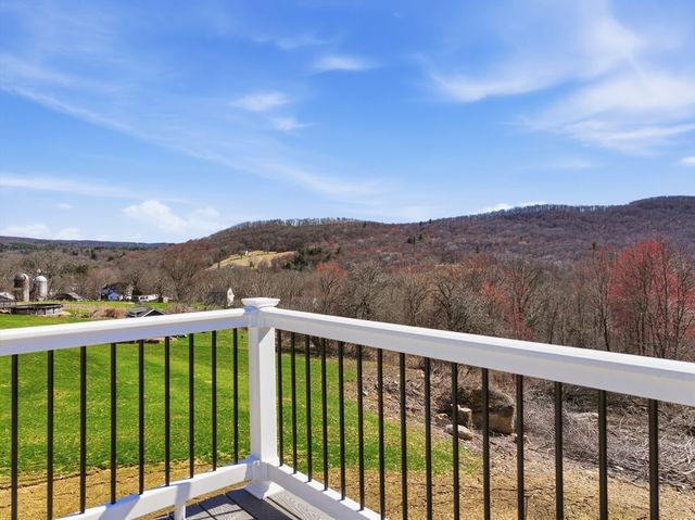 95 Town Farm Rd, Warren, MA 01083