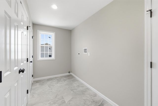95 Town Farm Rd, Warren, MA 01083