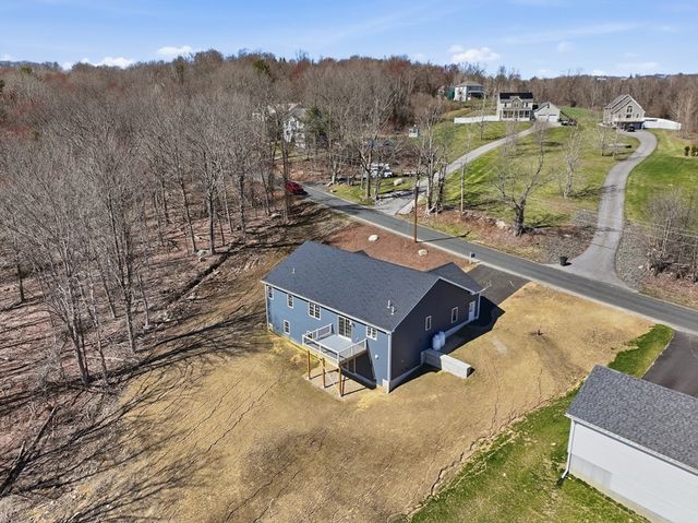 95 Town Farm Rd, Warren, MA 01083