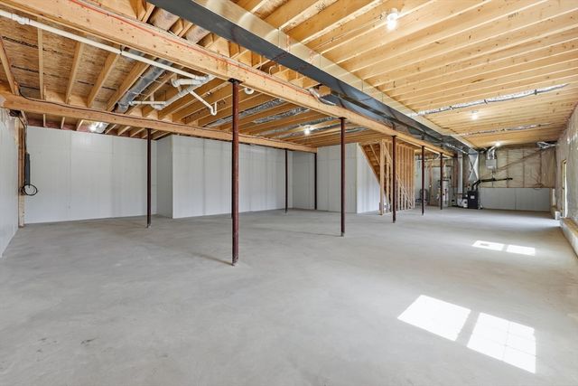 95 Town Farm Rd, Warren, MA 01083
