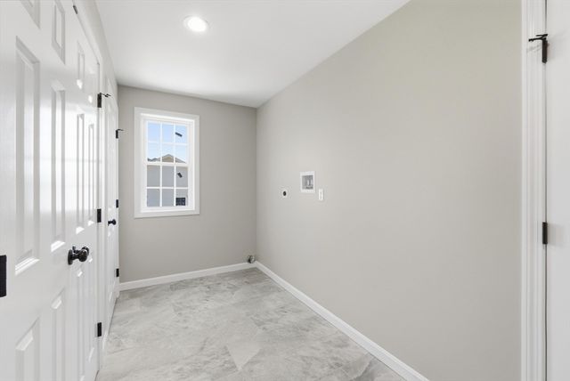 95 Town Farm Rd, Warren, MA 01083