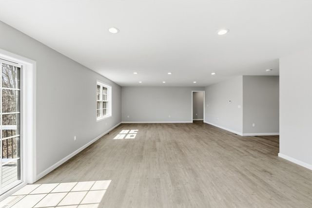 95 Town Farm Rd, Warren, MA 01083