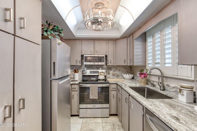 935 Ocean Shore Blvd Apt 404, Ormond Beach, FL 32176