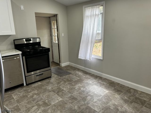 148 Stockton St, South Amboy City, NJ 08879