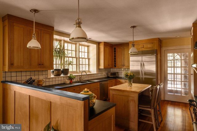 1026 WESTVIEW ST, Philadelphia, PA 19119