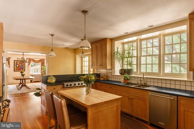 1026 WESTVIEW ST, Philadelphia, PA 19119