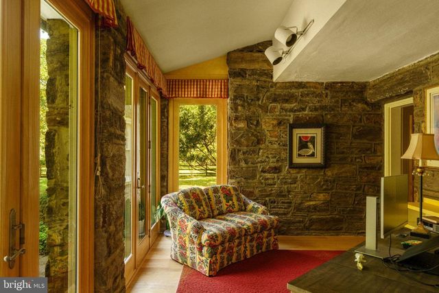 1026 WESTVIEW ST, Philadelphia, PA 19119