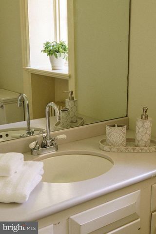 1026 WESTVIEW ST, Philadelphia, PA 19119