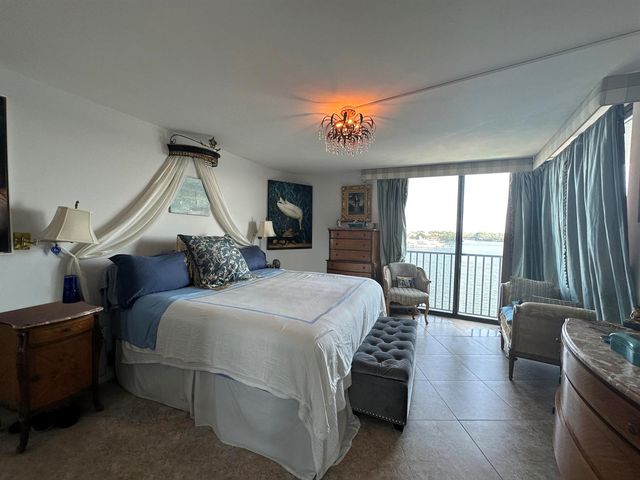 1200 S Flagler Drive 802, West Palm Beach, FL 33401