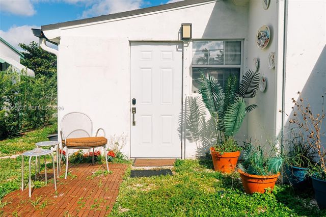 920 NW 84th St, Miami, FL 33150