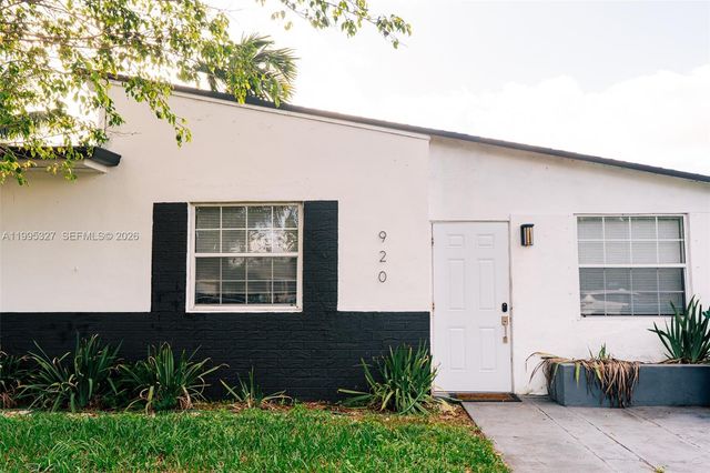 920 NW 84th St, Miami, FL 33150
