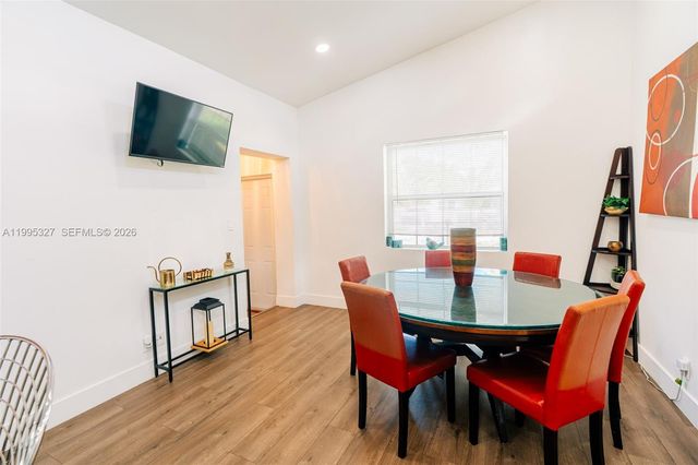 920 NW 84th St, Miami, FL 33150