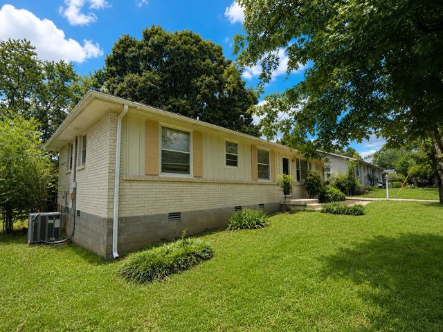 4852 Everest Dr, Old Hickory, TN 37138