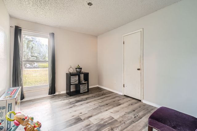 3719 French Wood Drive, Arlington, TX 76016