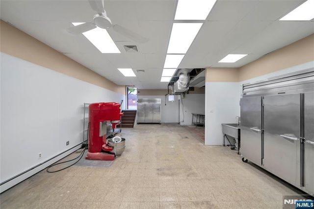 824 Broad Avenue, Ridgefield, NJ 07657