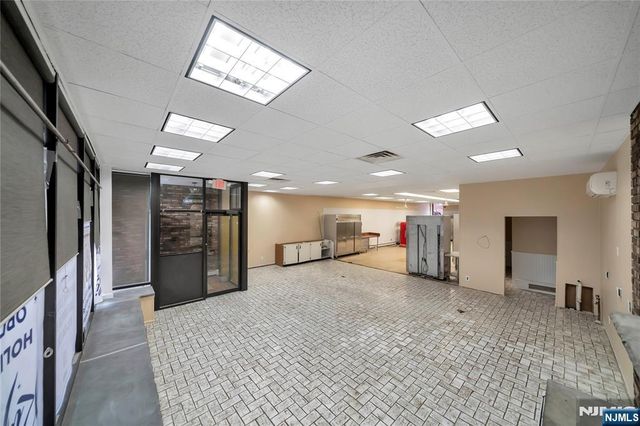 824 Broad Avenue, Ridgefield, NJ 07657